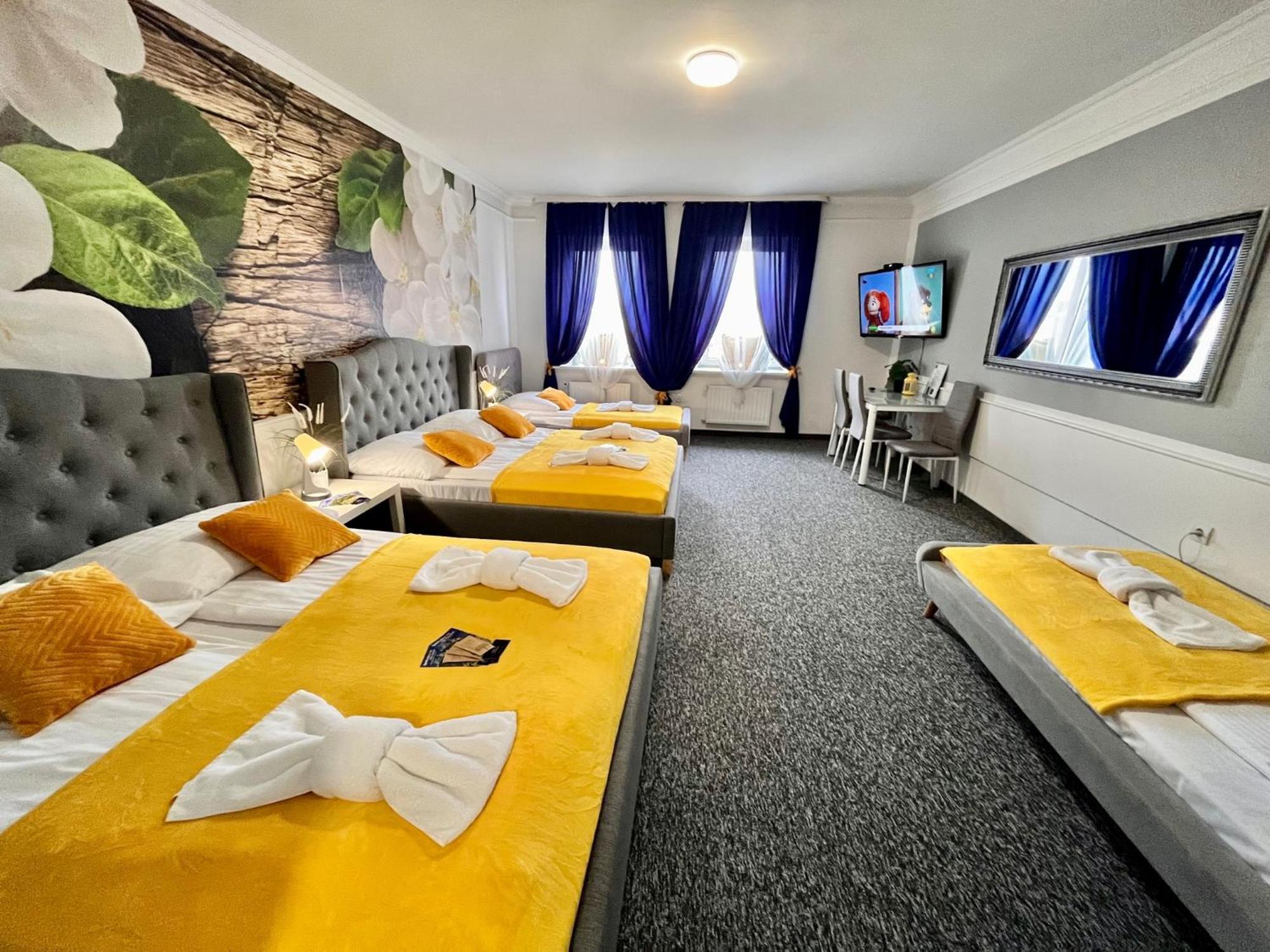 Great Polonia Swidnica City Center Екстериор снимка